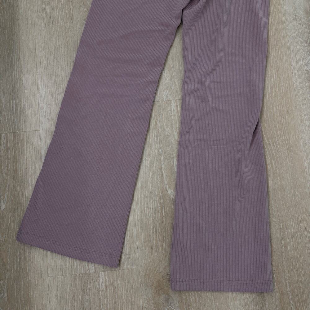 NWT! Lululemon Ribbed Softstreme Flared Pant Regular Size 10 - Picture 8 of 8